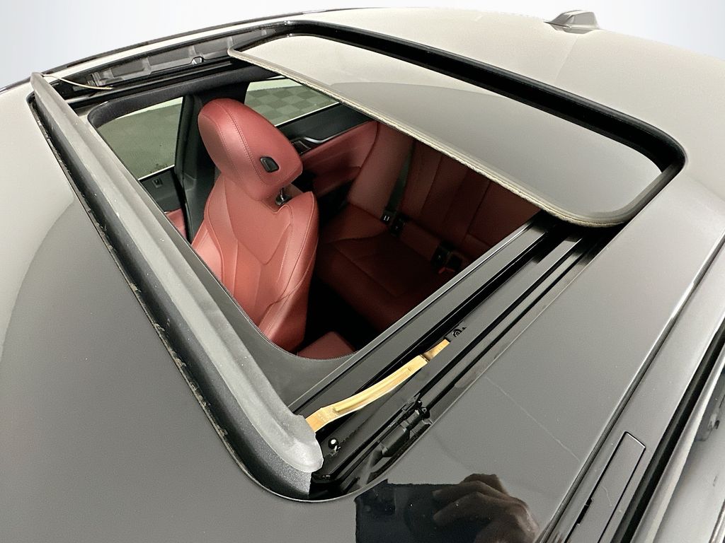 Thumbnail: 2023 BMW i4 - 22