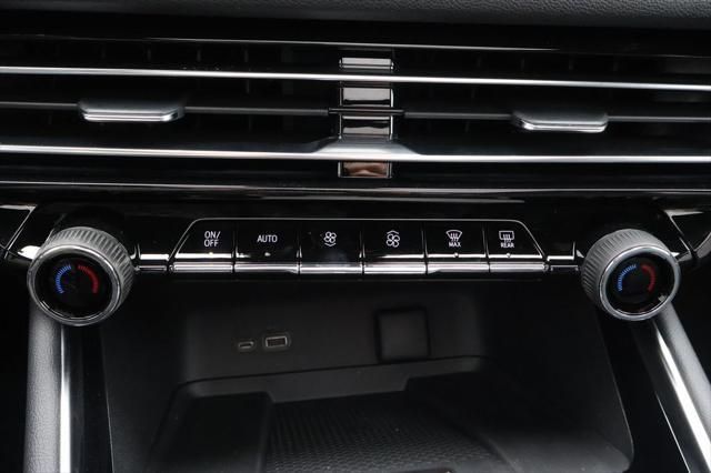 Thumbnail: 2026 Chevrolet Traverse - 30