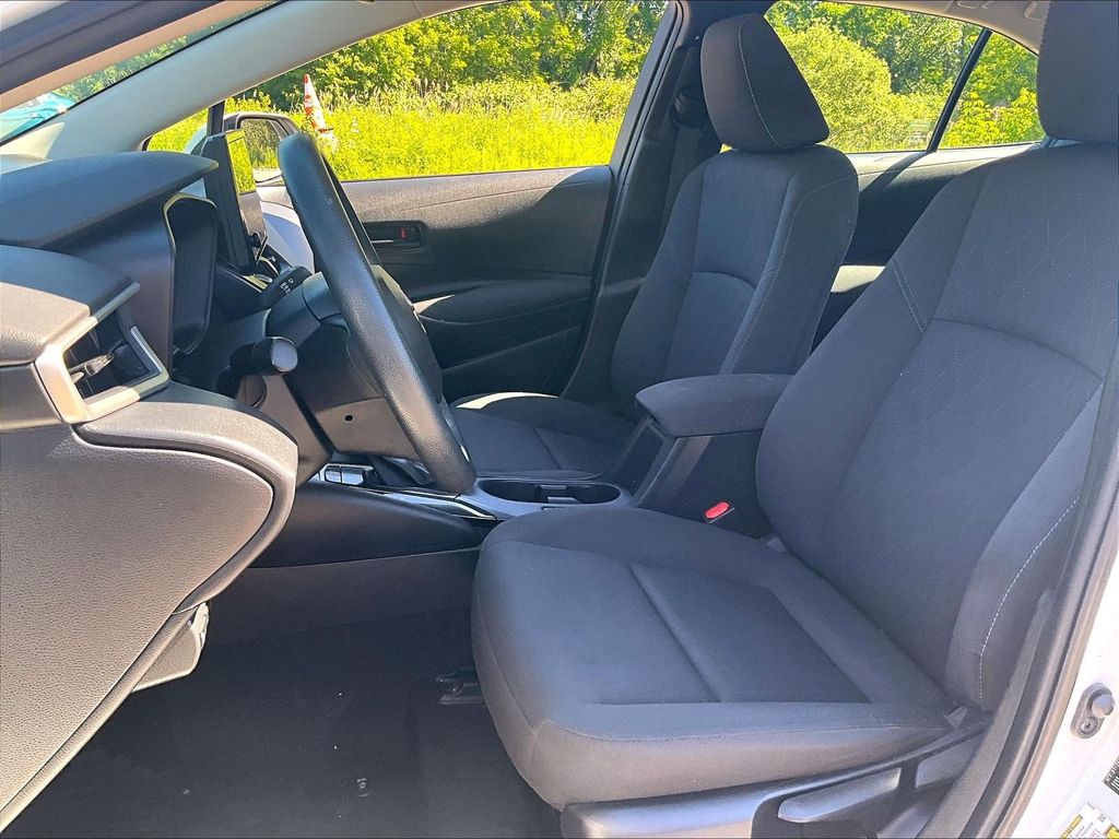 2023 Toyota Corolla — photo 10