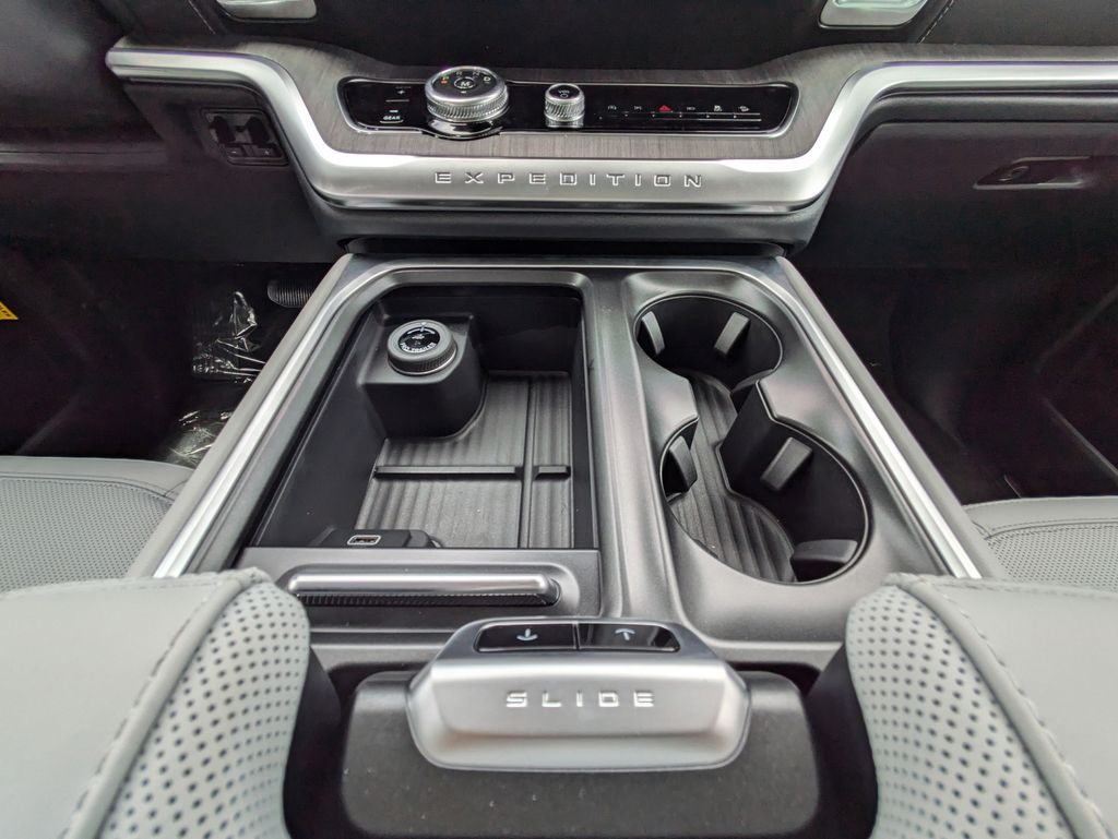 2026 Ford Expedition Max Platinum MAX