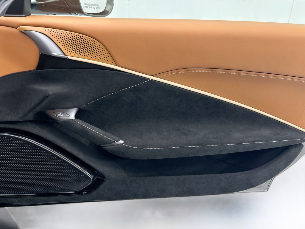 Thumbnail: 2023 Ferrari Roma - 24