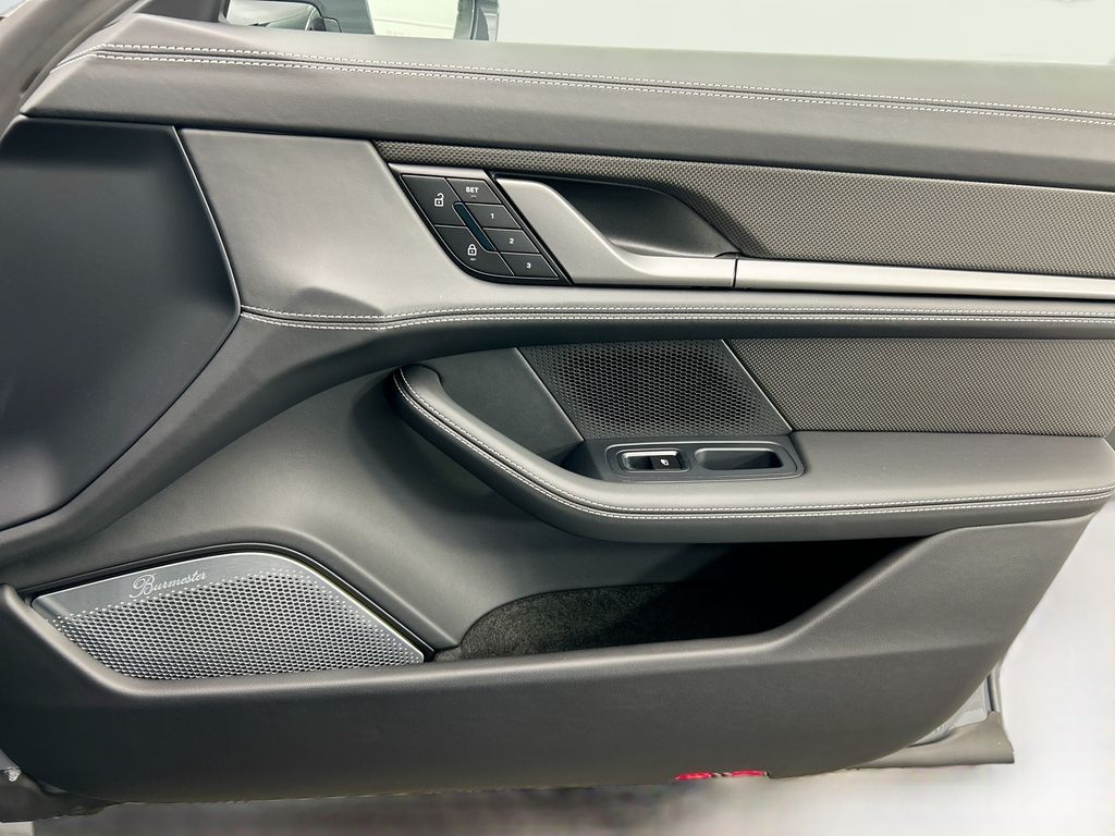 Thumbnail: 2026 Porsche Taycan - 26