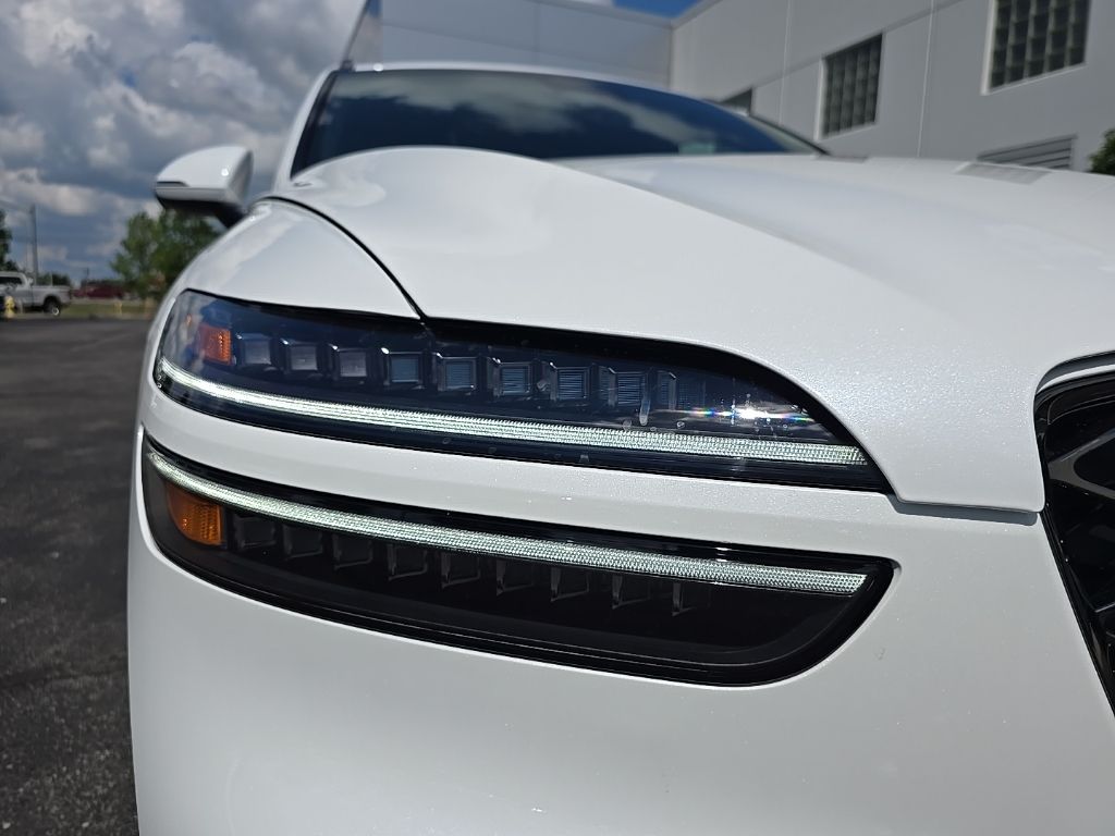 Thumbnail: 2026 Genesis GV70 - 12