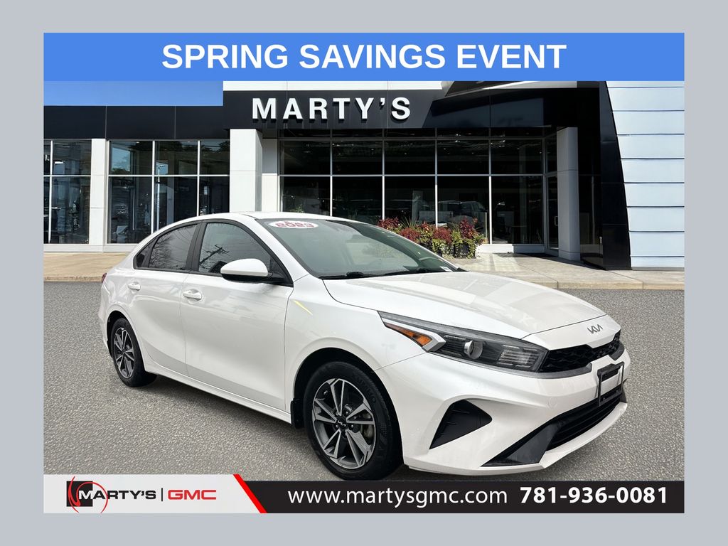 Snow White Pearl 2023 Kia Forte LXS FWD Sedan Front-Wheel Drive Continuously Variable Transmission