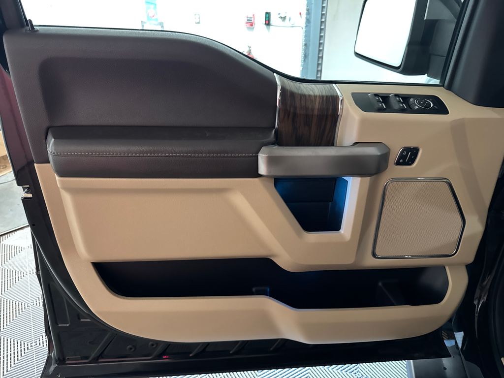 Used 2018 Black Ford Lariat image 17
