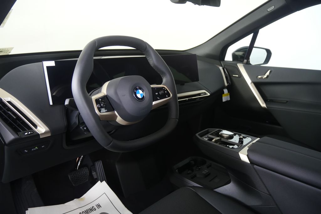 Thumbnail: 2026 BMW iX - 13