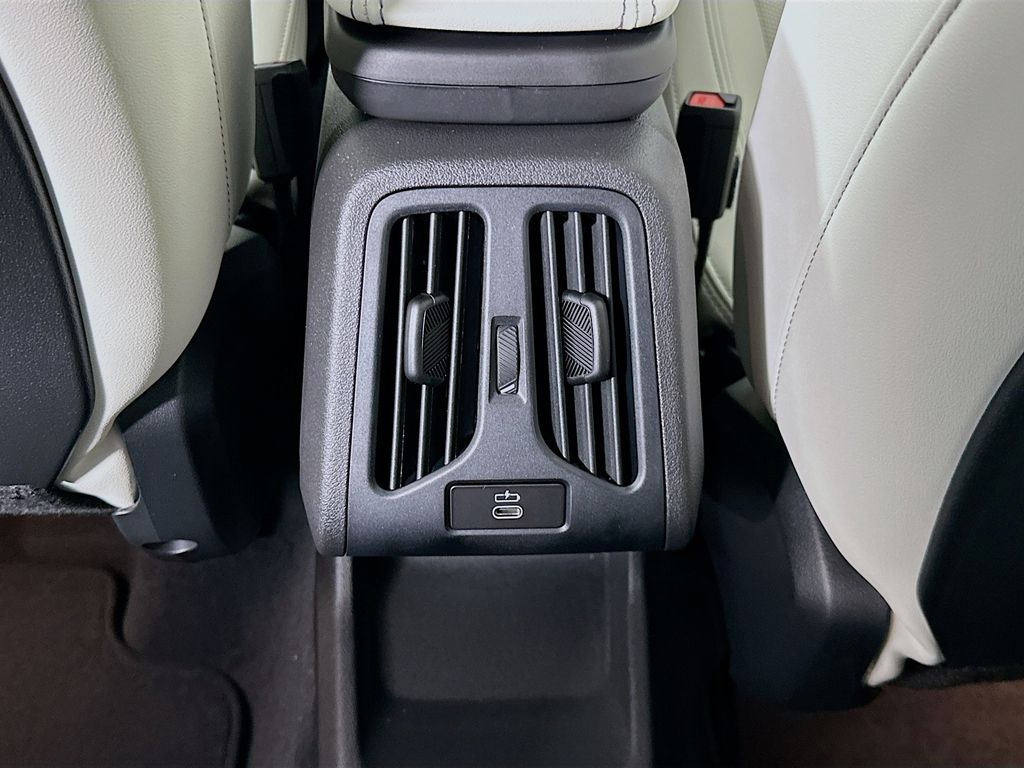 Thumbnail: 2026 BMW X1 - 18