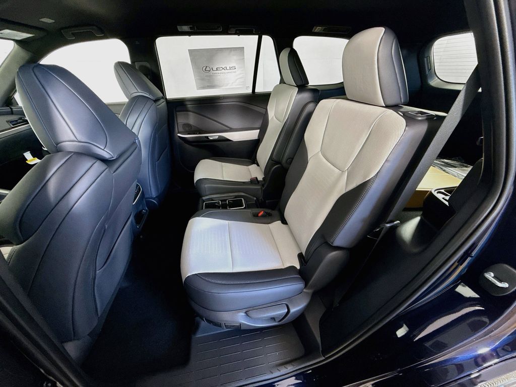 Thumbnail: 2026 Lexus TX - 17