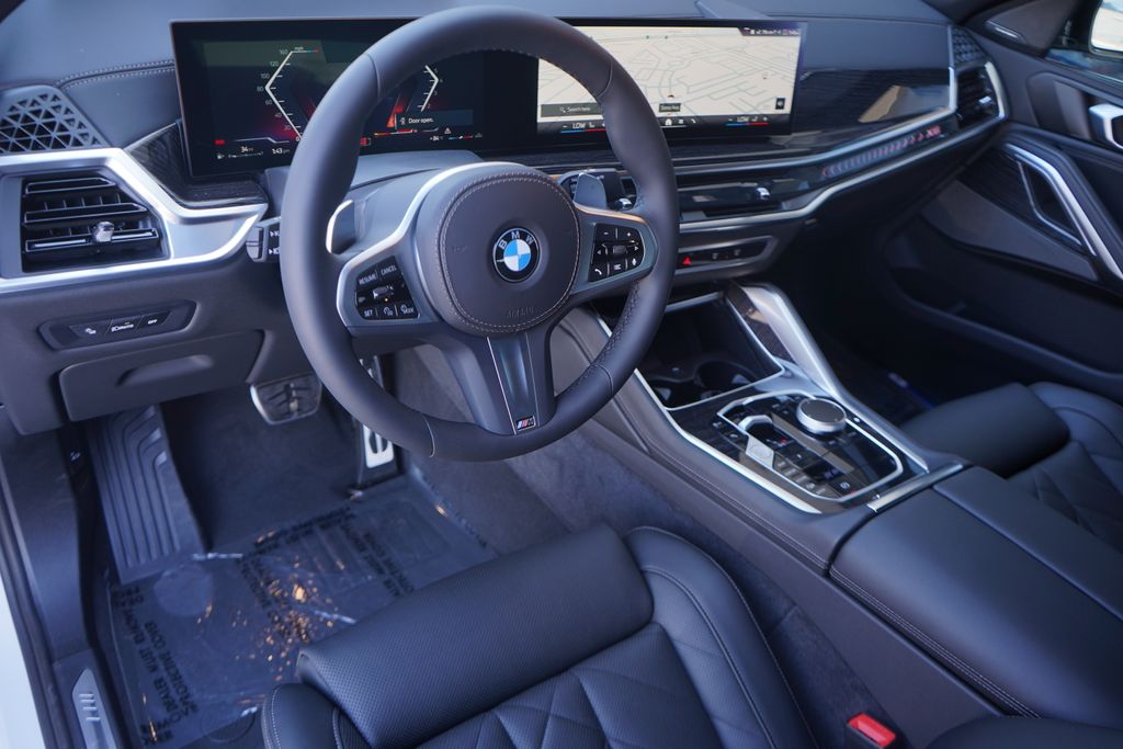 2025 BMW X6 xDrive40i 12