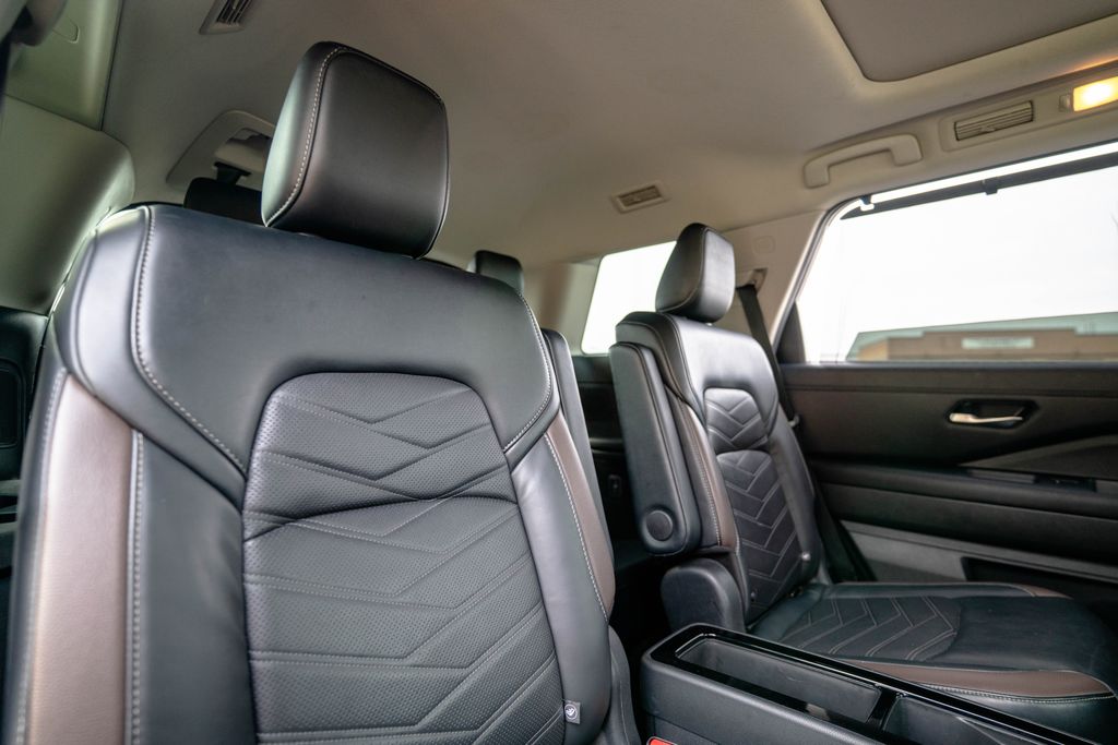 Used 2023 Nissan Pathfinder SUV