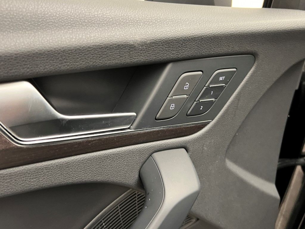 Thumbnail: 2023 Audi Q5 - 29