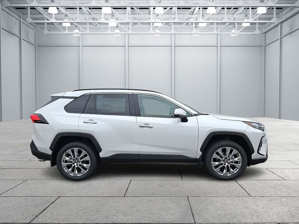 Thumbnail: 2025 Toyota RAV4 - 4