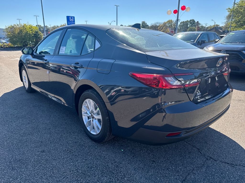 2026 Toyota Camry LE photo 5