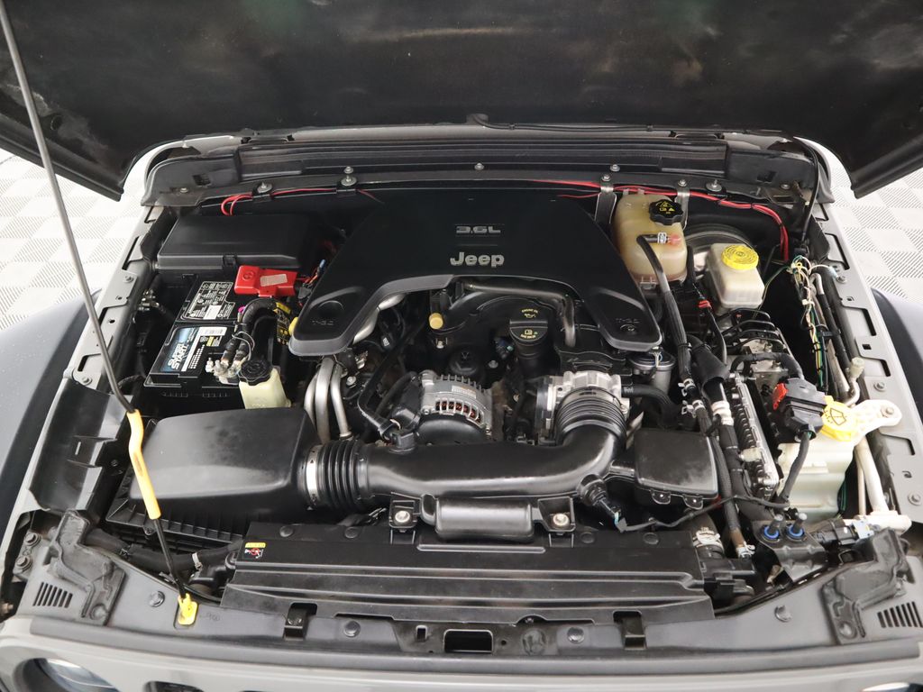 Thumbnail: 2020 Jeep Wrangler - 30