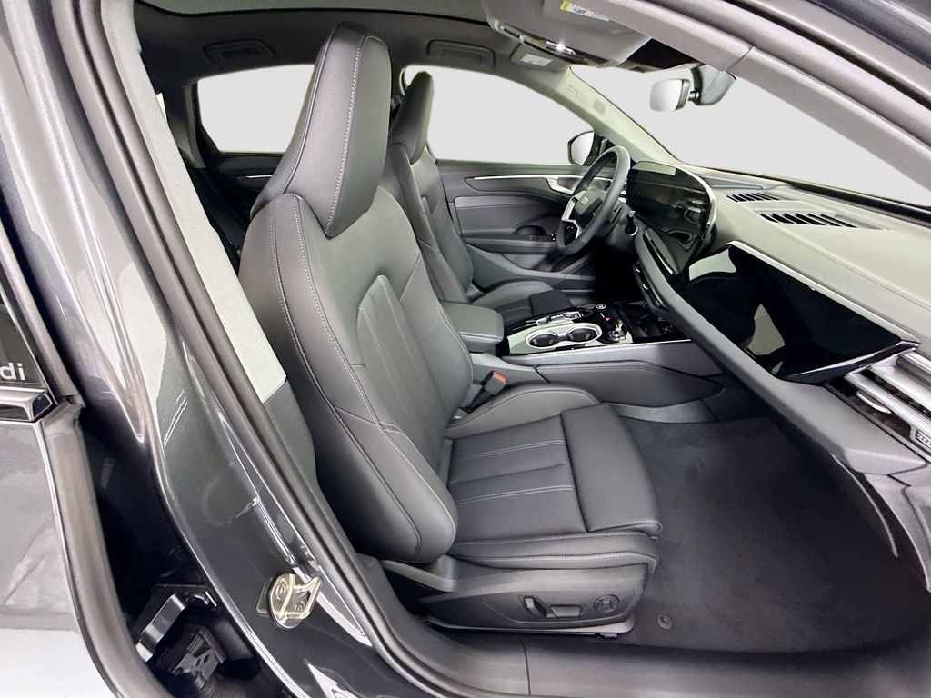 Thumbnail: 2026 Audi A6 - 21