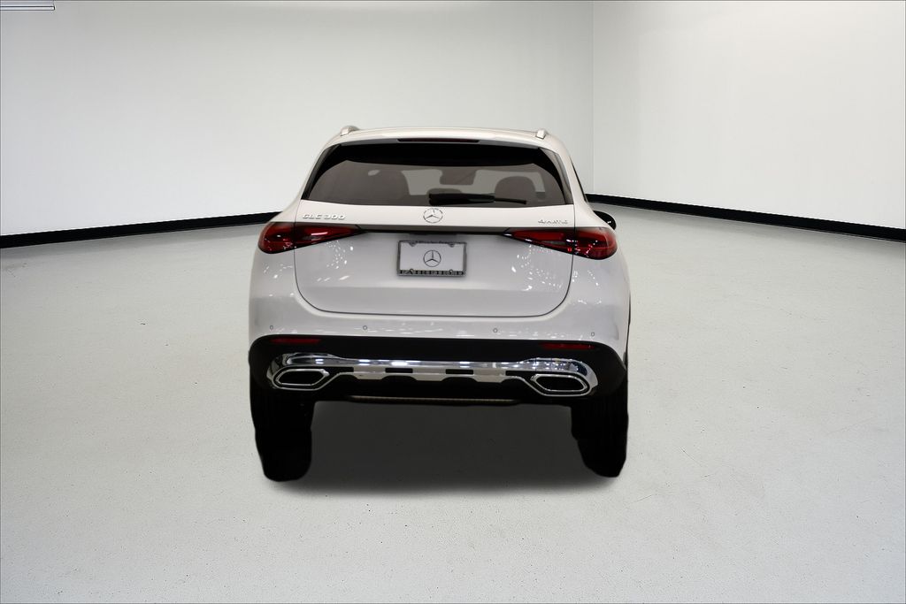 Thumbnail: 2026 Mercedes-Benz GLC - 4