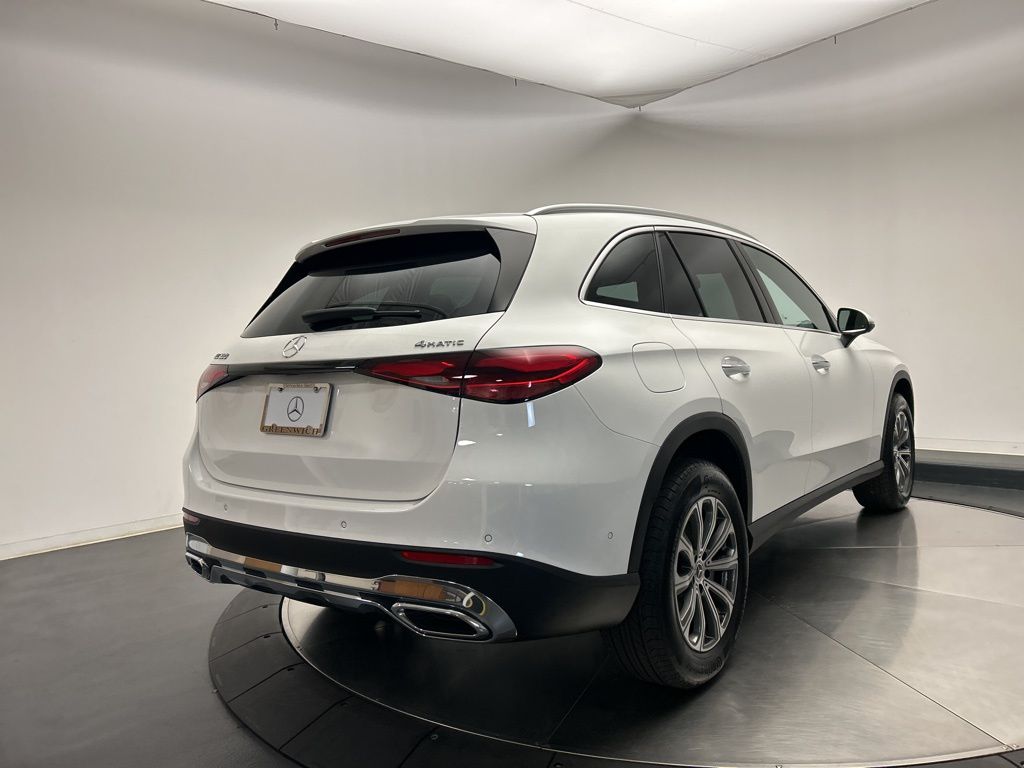 Thumbnail: 2026 Mercedes-Benz GLC - 7