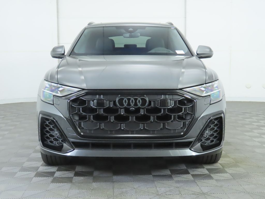 Thumbnail: 2025 Audi Q8 - 2
