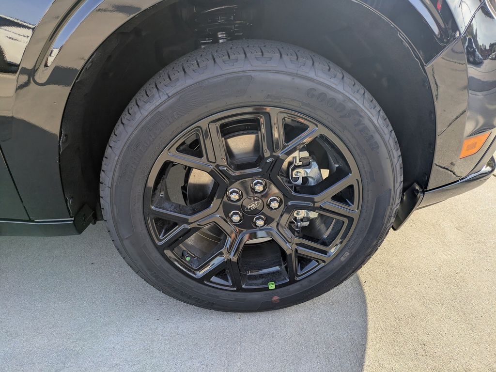 2026 Ford Maverick Lobo Standard
