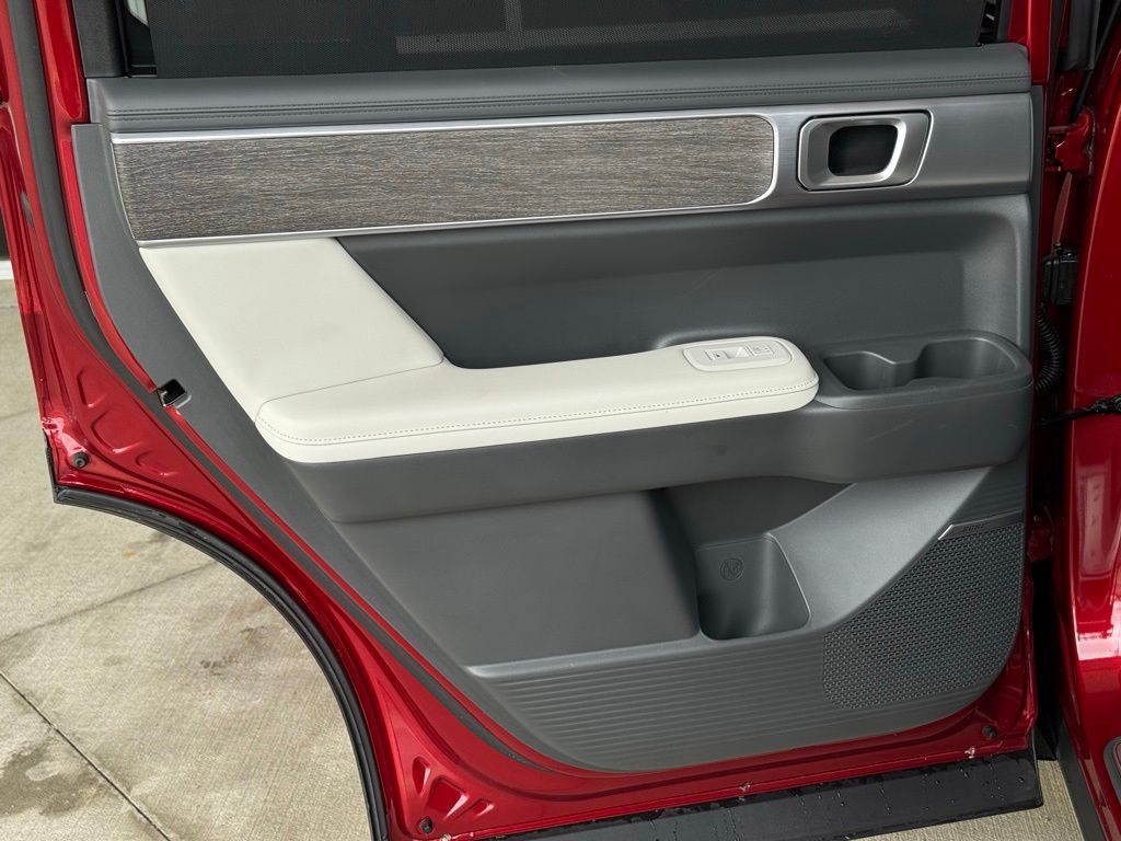 2025 Hyundai Santa Fe Calligraphy Red - Jim Hudson Acura - Image 23