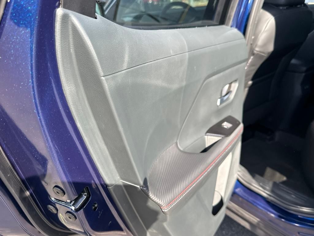 2025 Nissan Kicks SR photo