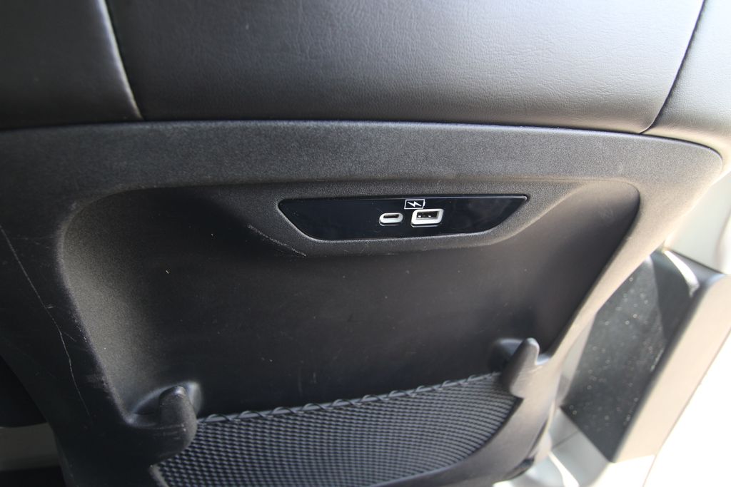 Used 2023 Chrysler Pacifica Van
