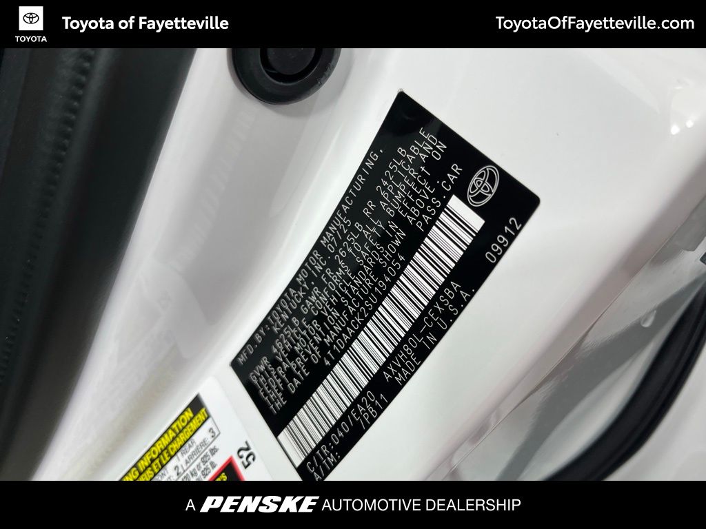 Thumbnail: 2025 Toyota Camry - 21