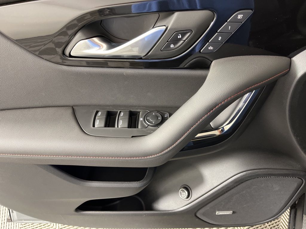 Thumbnail: 2025 Chevrolet Blazer - 28