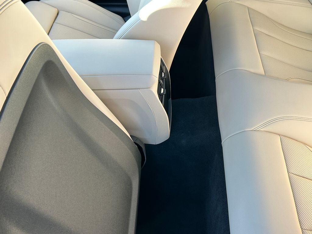 Thumbnail: 2025 BMW 4 Series - 17