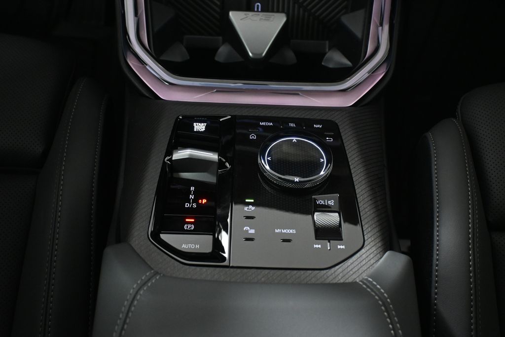 Thumbnail: 2026 BMW X3 - 24