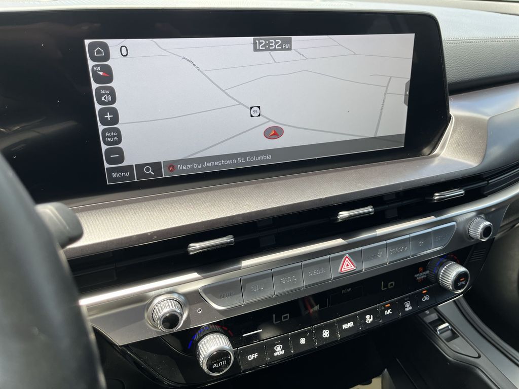 Certified Used 2025 White Kia S image 18