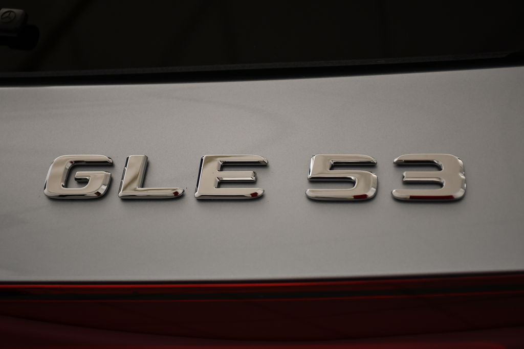 Thumbnail: 2026 Mercedes-Benz GLE - 10