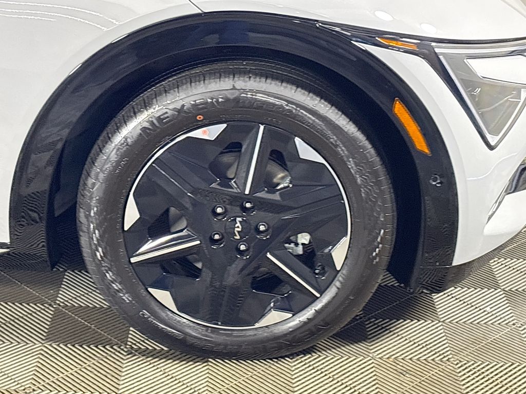 2025 Kia EV6 Wind