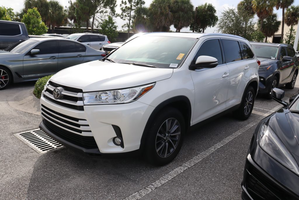 Thumbnail: 2019 Toyota Highlander - 1