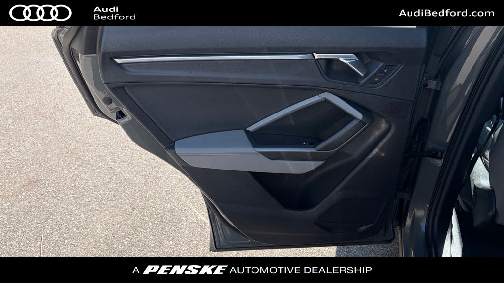 Thumbnail: 2021 Audi Q3 - 20