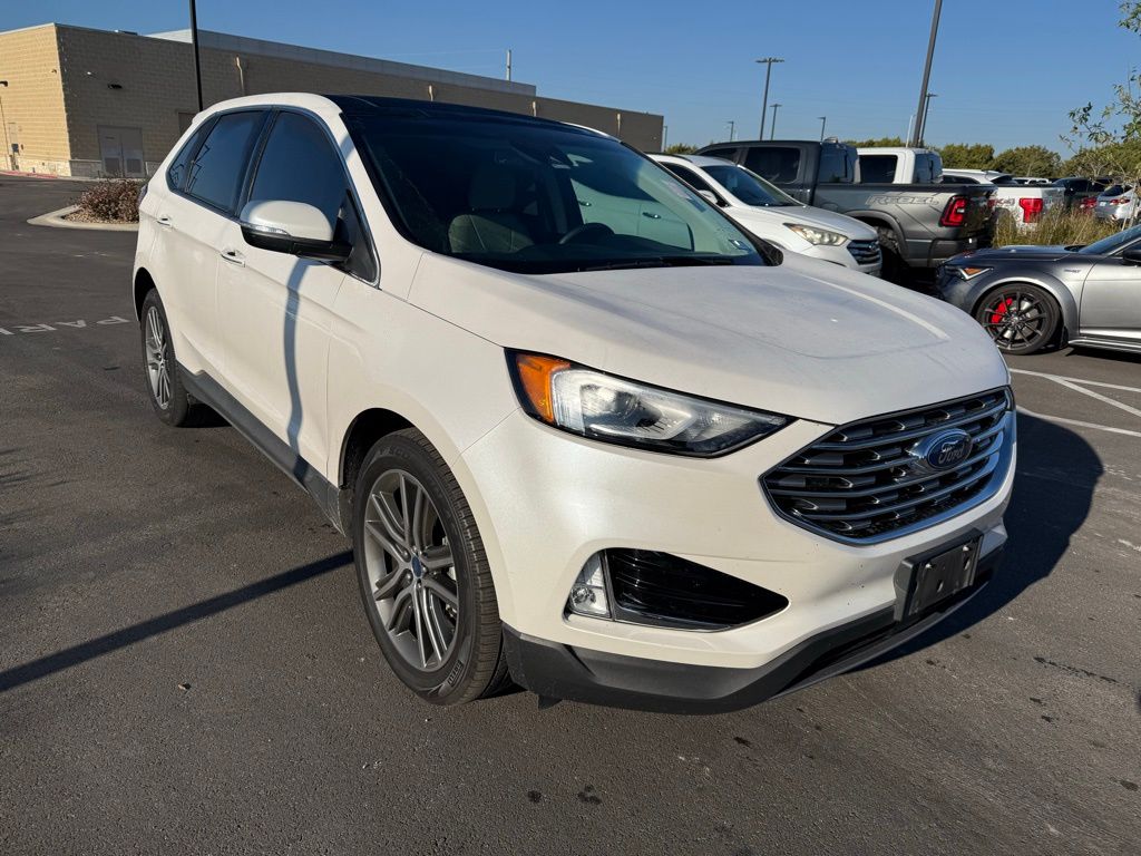 Thumbnail: 2019 Ford Edge - 3