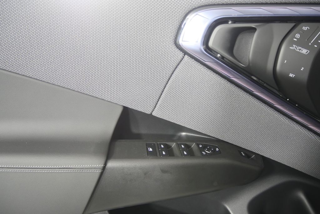 Thumbnail: 2025 BMW X3 - 9