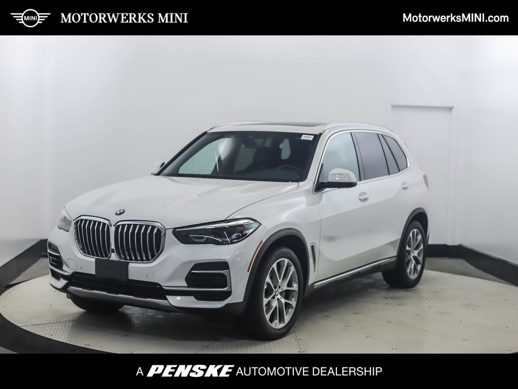 Thumbnail: 2022 BMW X5 - 1