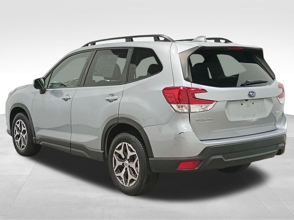 2022 Subaru Forester Premium
