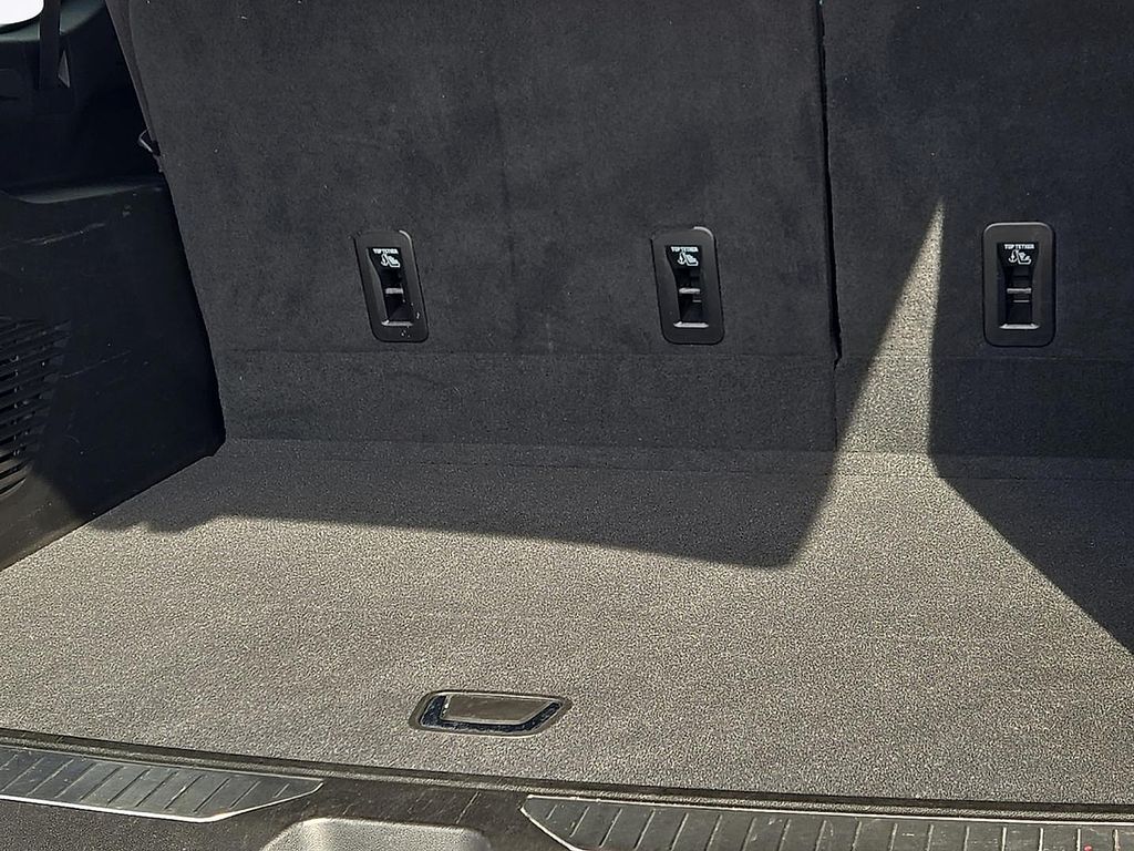 Used 2022 GMC Yukon XL For Sale in Farmington, AR