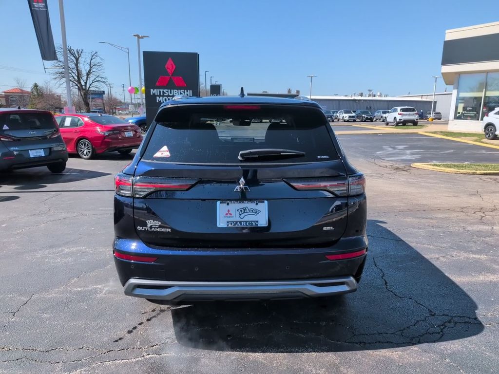 New 2026 Blue Mitsubishi SEL image 9