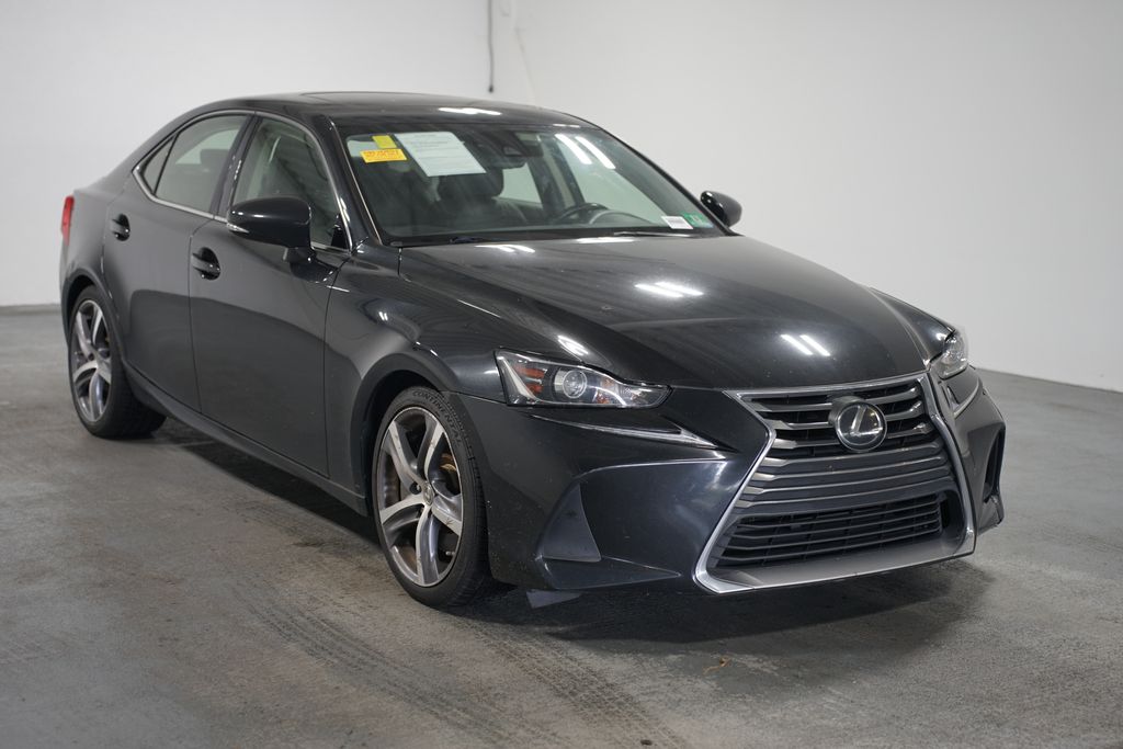 Thumbnail: 2018 Lexus IS - 3