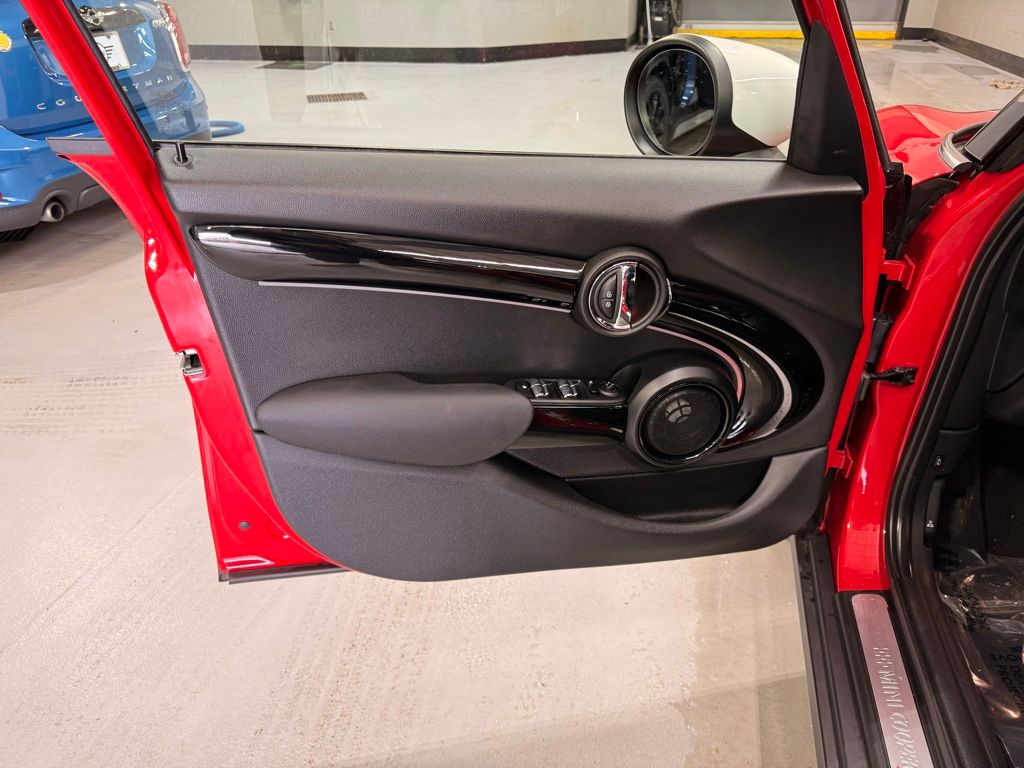 2024 MINI Cooper S 10