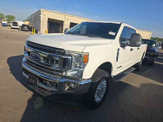 Oxford White 2020 Ford F-250 Super Duty Pickup Truck Four-Wheel Drive Automatic