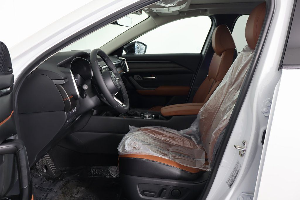 Thumbnail: 2025 Mazda CX-50 - 5