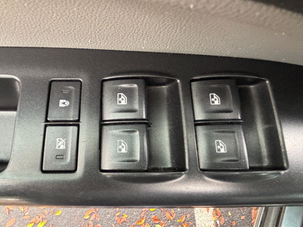 Thumbnail: 2016 GMC Canyon - 24