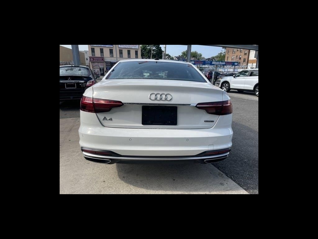 2023 Audi A4 45 S line Premium Plus photo 5