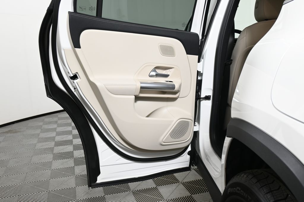 2025 Mercedes-Benz GLA 250 4MATIC 29