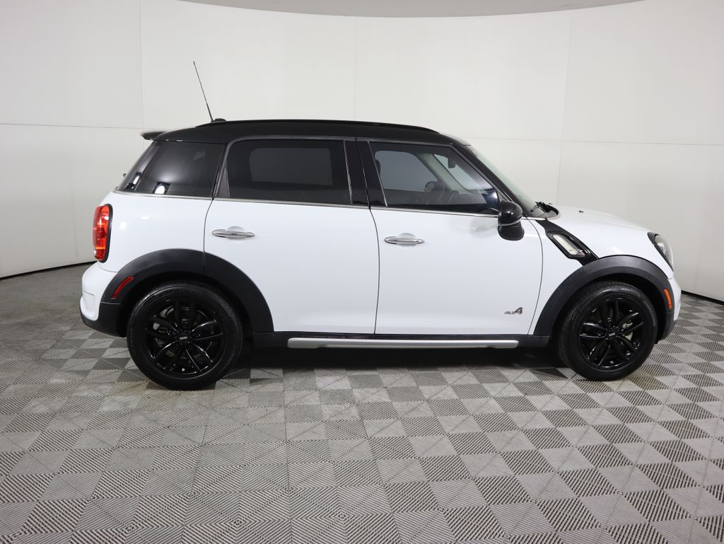 Thumbnail: 2016 MINI Cooper Countryman - 4