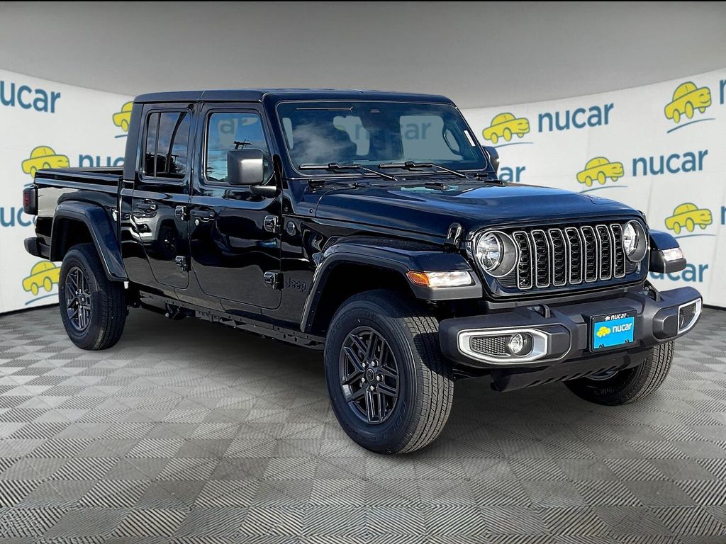 2026 Jeep Gladiator — photo 1